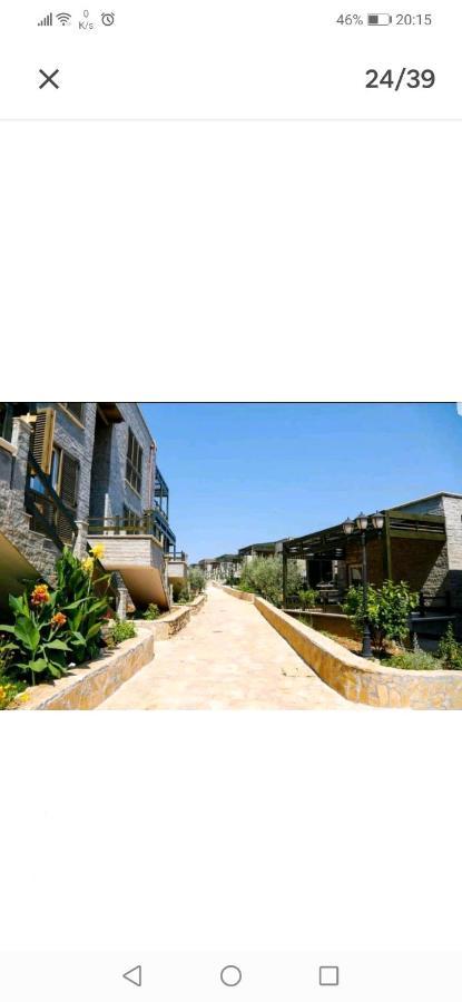 Vila Rina At Aquamarine Residence Vlore Exterior photo