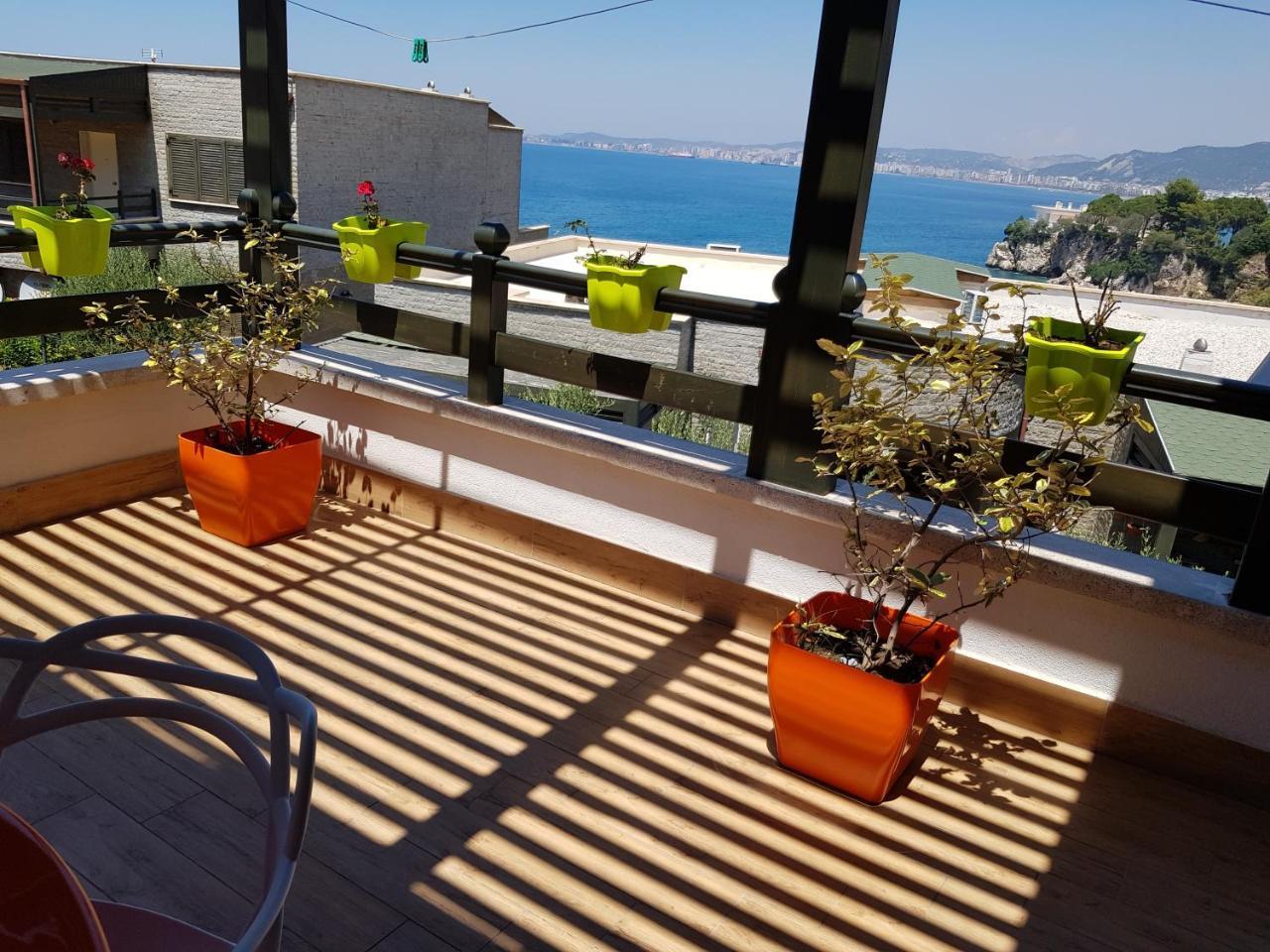 Vila Rina At Aquamarine Residence Vlore Exterior photo